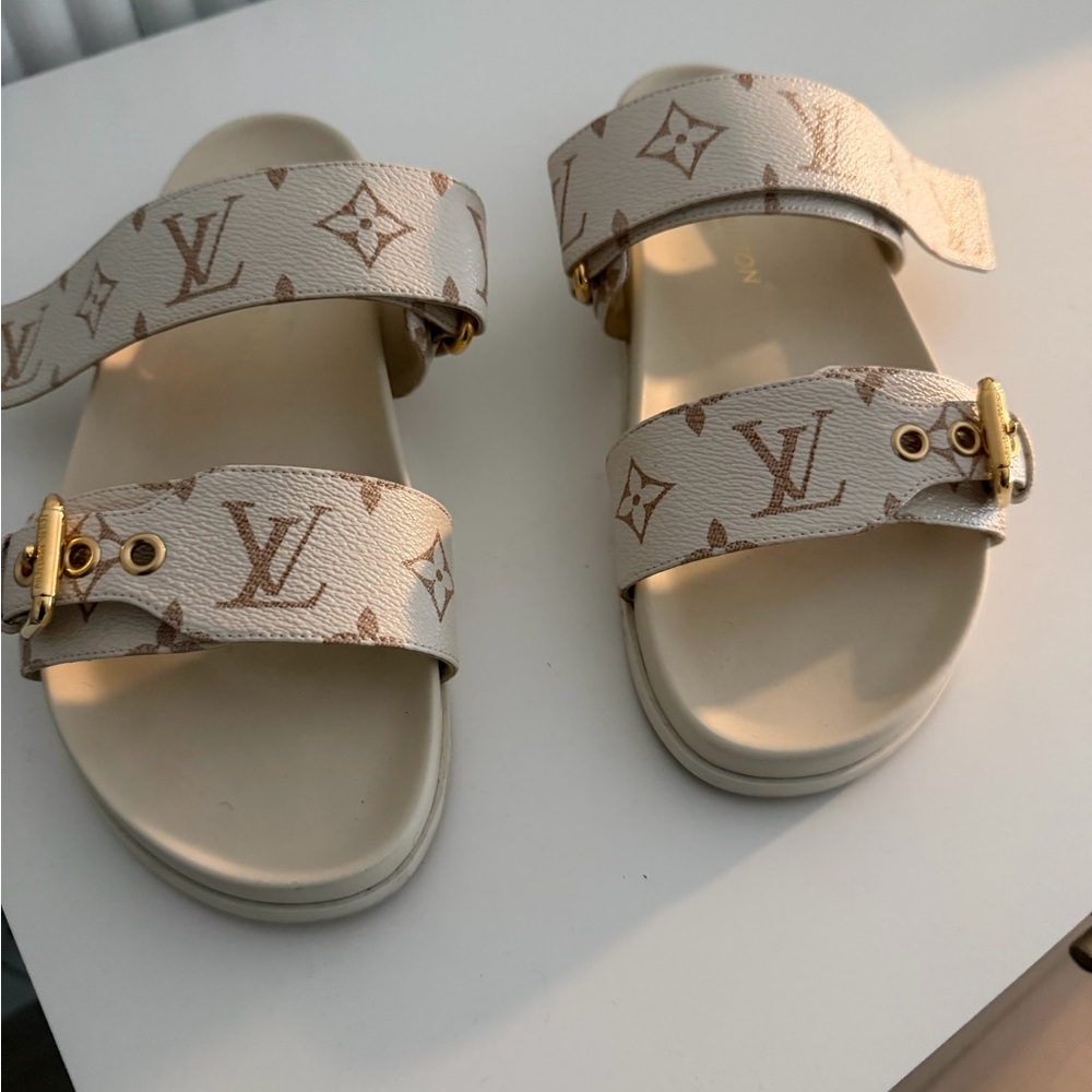 Louis Vuitton Bom Dia Flat Comfort Mule